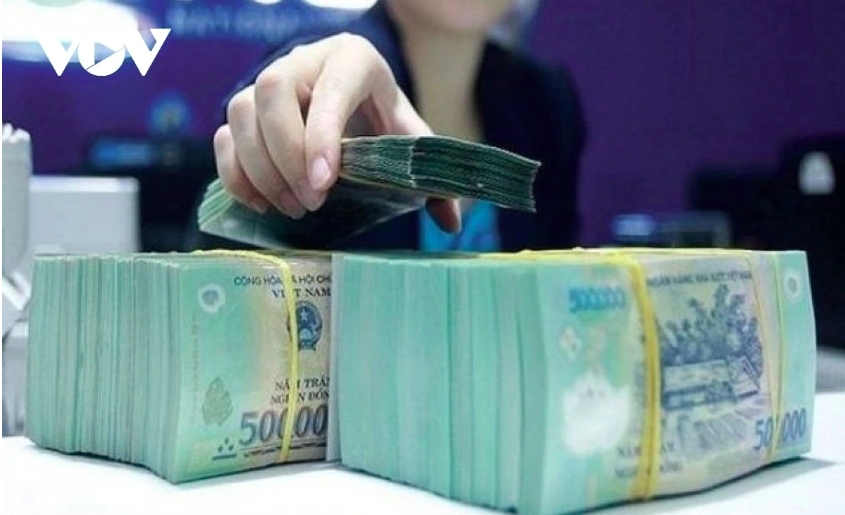 Tăng lãi suất 2026: Cú "thắng gấp" để bảo vệ cỗ xe kinh tế vĩ mô